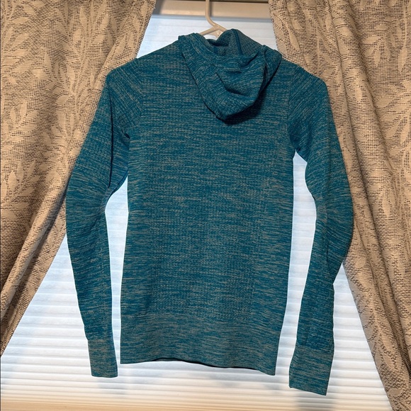 Nike Women’s Teal Hooded run top - Picture 2 of 3